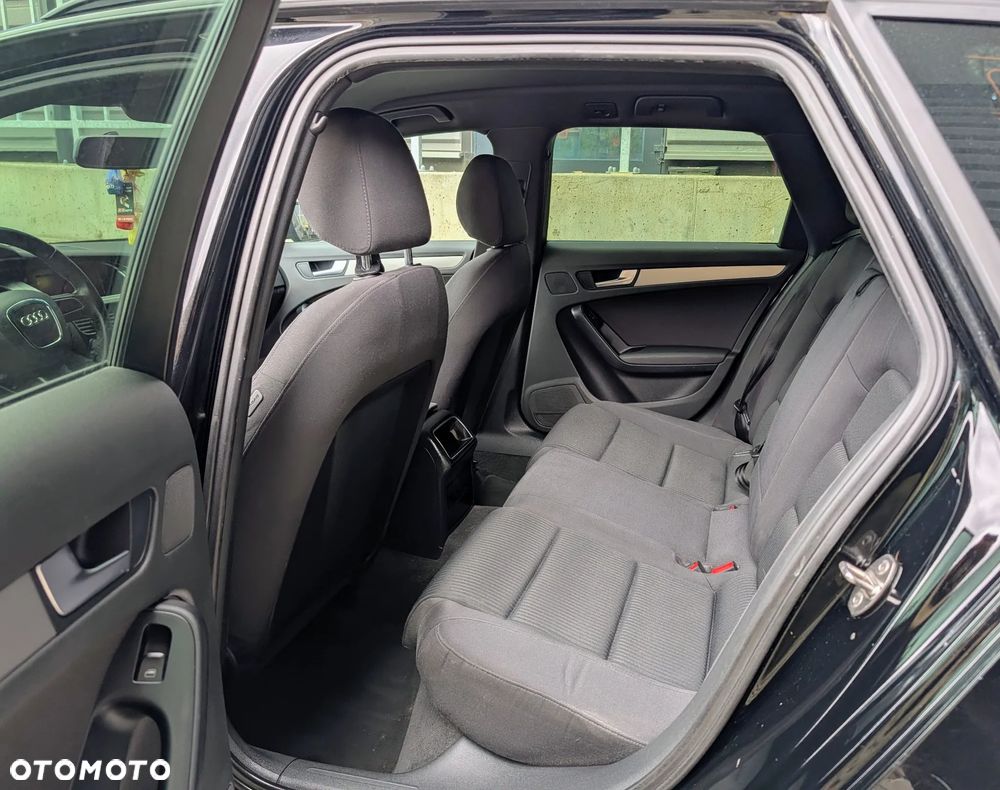 Audi A4 Avant 2.0 TDI DPF multitronic Attraction - 16