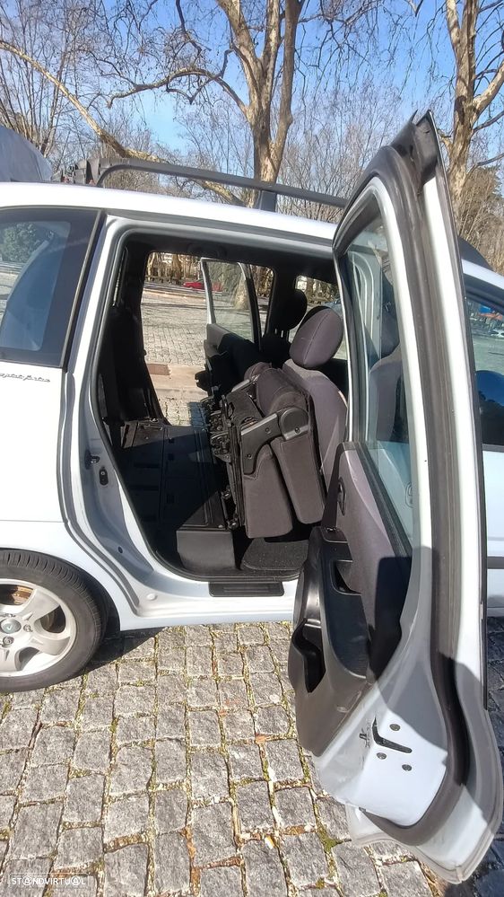 Hyundai Matrix 1.5 CRDi GLS - 12