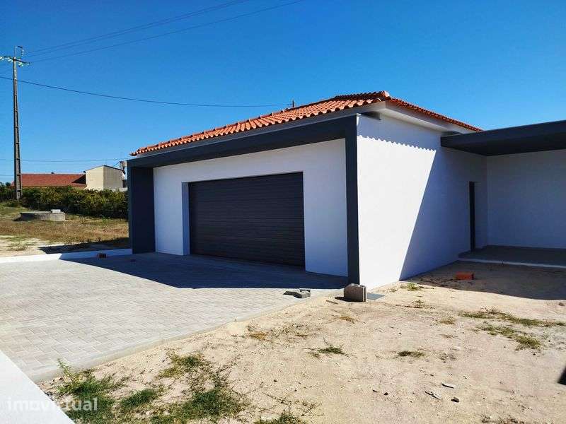Moradia isolada  T3 - Grande imagem: 2/3