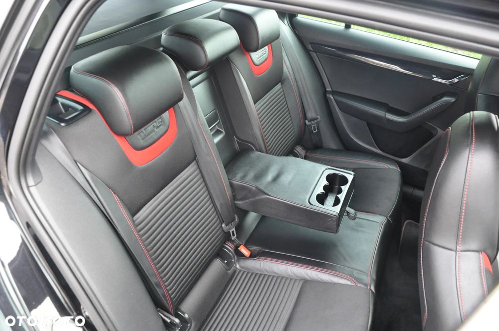 Skoda Octavia 2.0 TDI DSG RS - 15