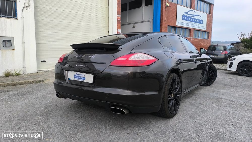 Porsche Panamera 4 Platinum Edition PDK - 21