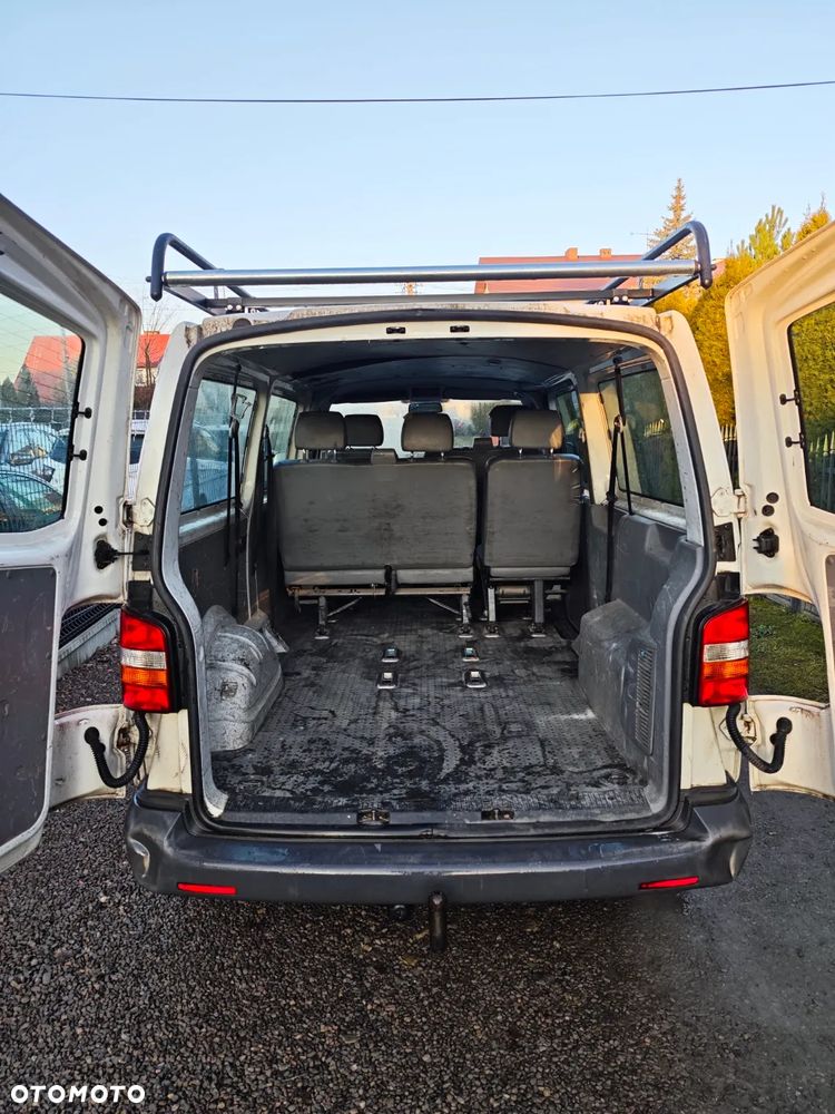 Volkswagen Transporter Shuttle Lang - 14
