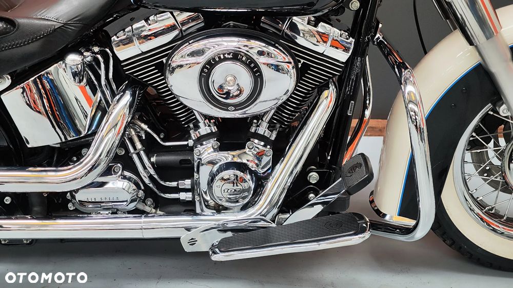 Harley-Davidson Softail Deluxe - 30