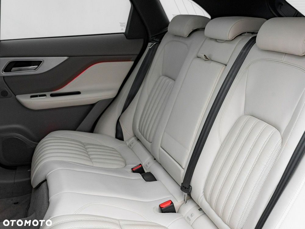 Jaguar F-Pace 2.0 i4P AWD Portfolio - 28