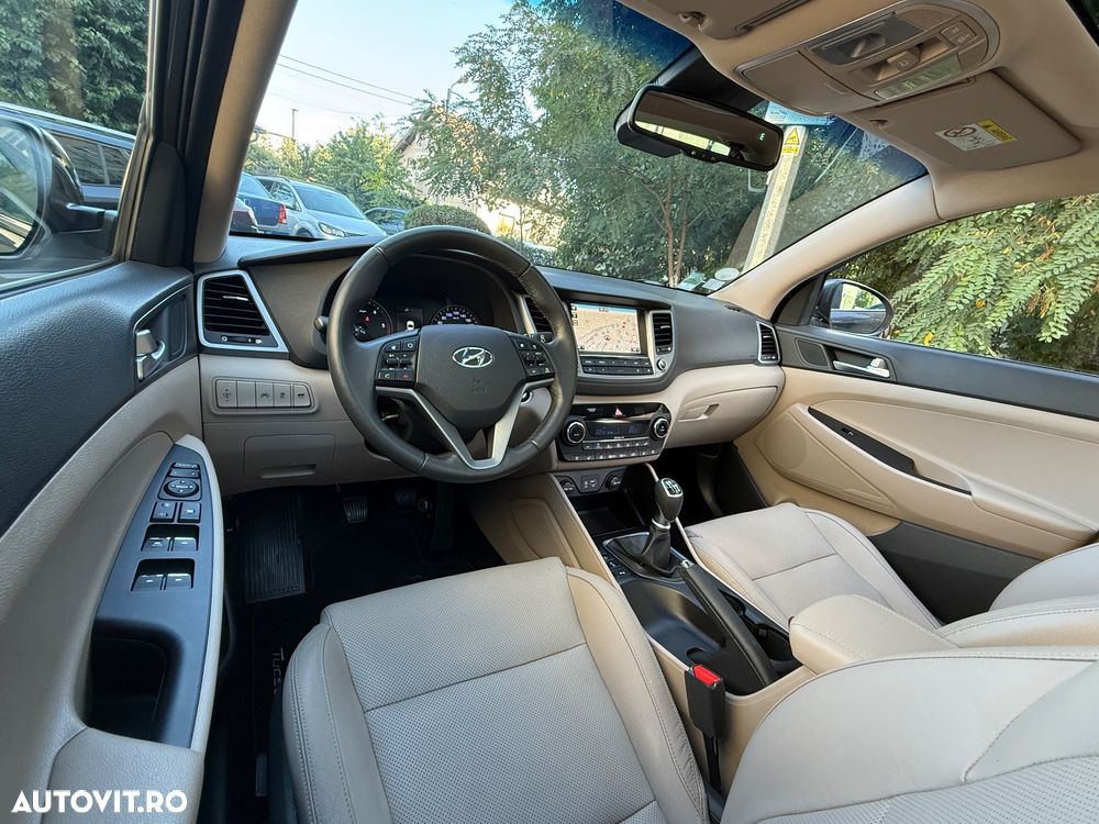 Hyundai Tucson 2.0 CRDI 2WD Style - 7