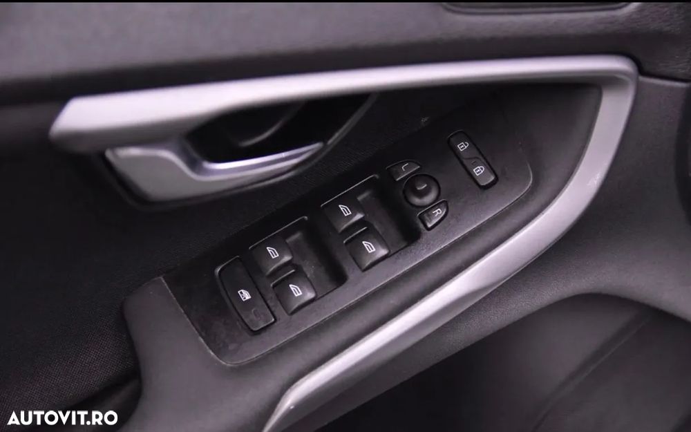 Volvo V40 D2 Aut. Kinetic - 14
