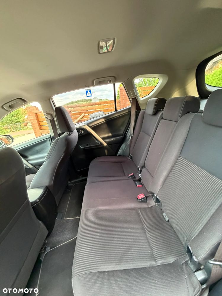 Toyota RAV4 2.2 D-4D Premium - 23