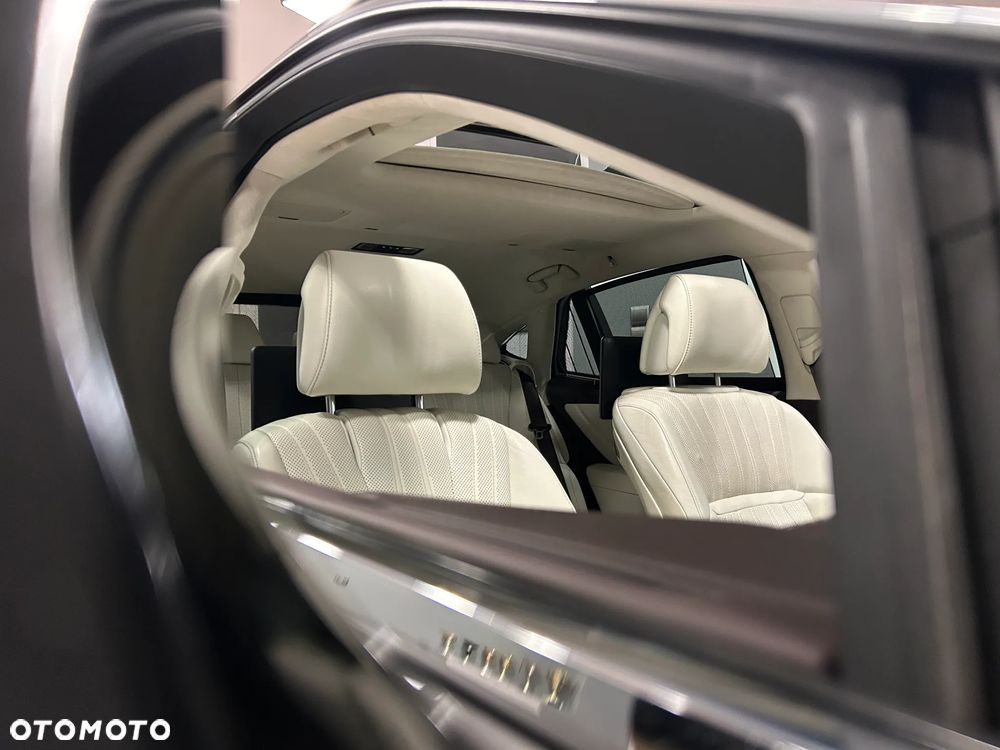 Lexus LS 500h Omotenashi AWD - 19