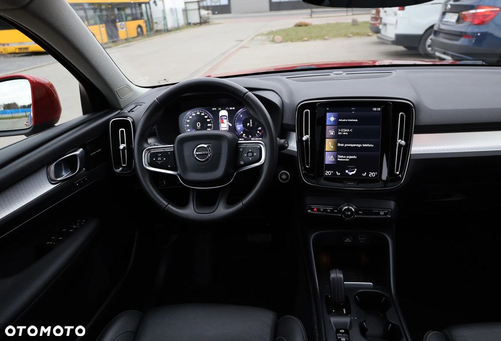 Volvo XC 40 D4 AWD Geartronic R-Design - 27