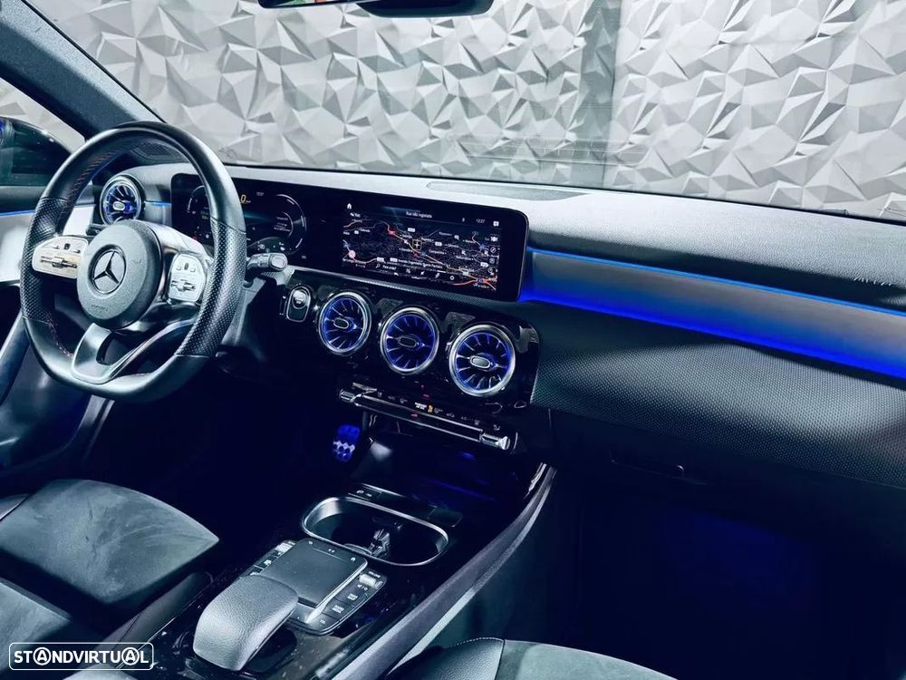 Mercedes-Benz A 250 e AMG Line - 7