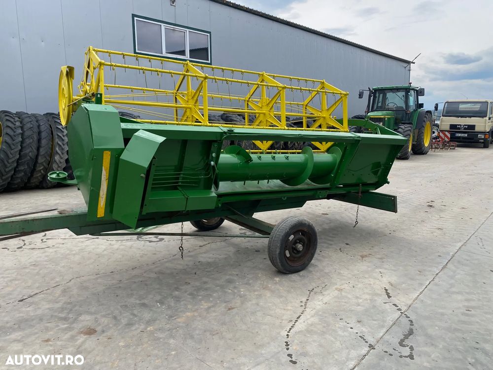 John Deere 1072 - 8