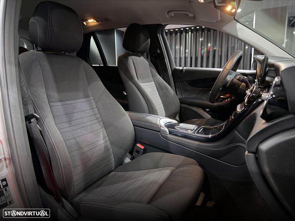 Mercedes-Benz GLC 300 de 4Matic 9G-TRONIC - 35
