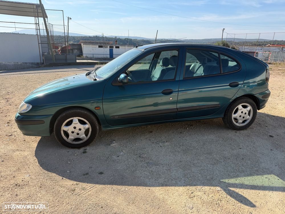 Renault Mégane 1.4 RT - 2