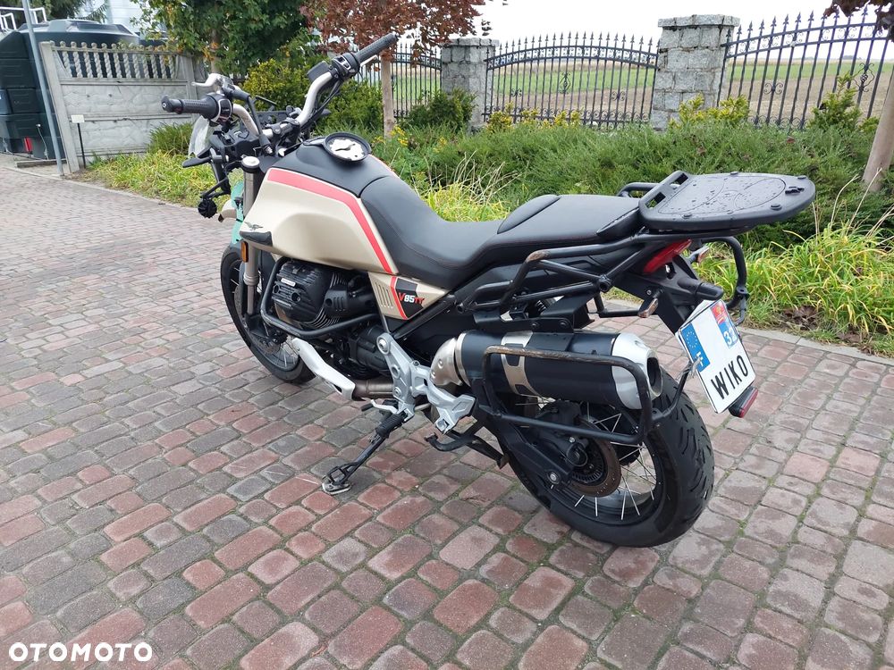 Moto Guzzi V85 - 3