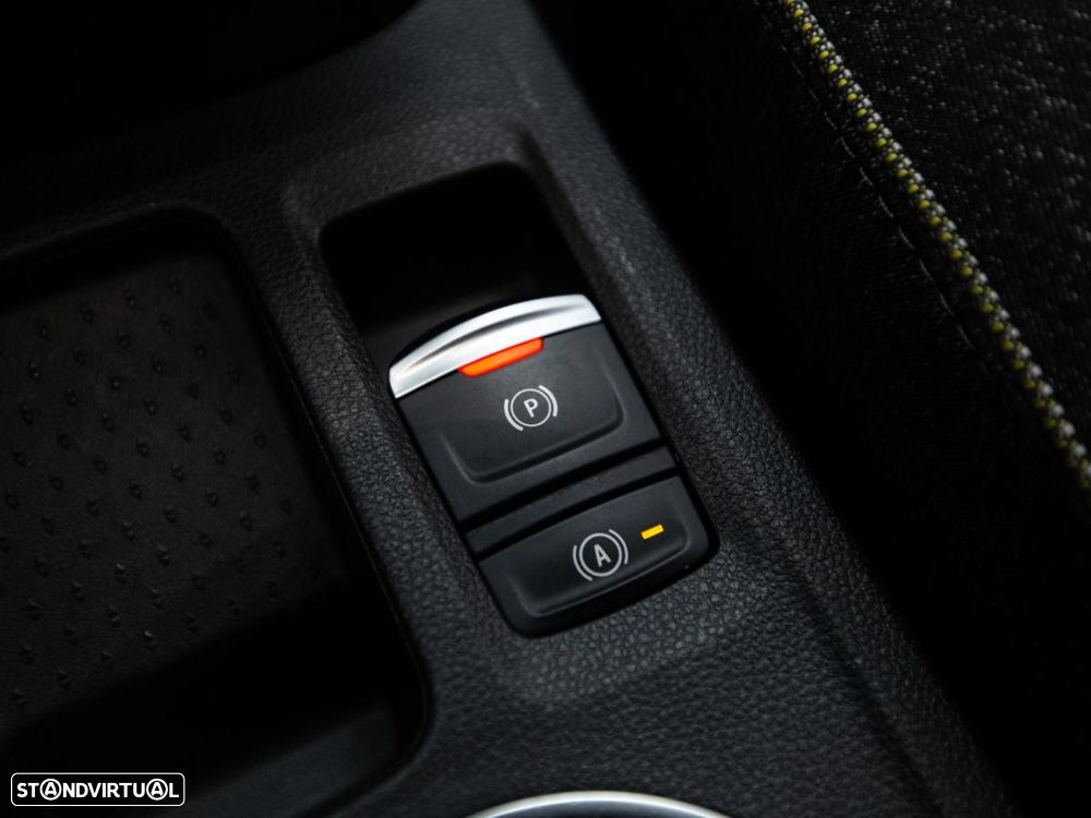 Renault Captur 1.0 TCe Techno Bi-Fuel - 18