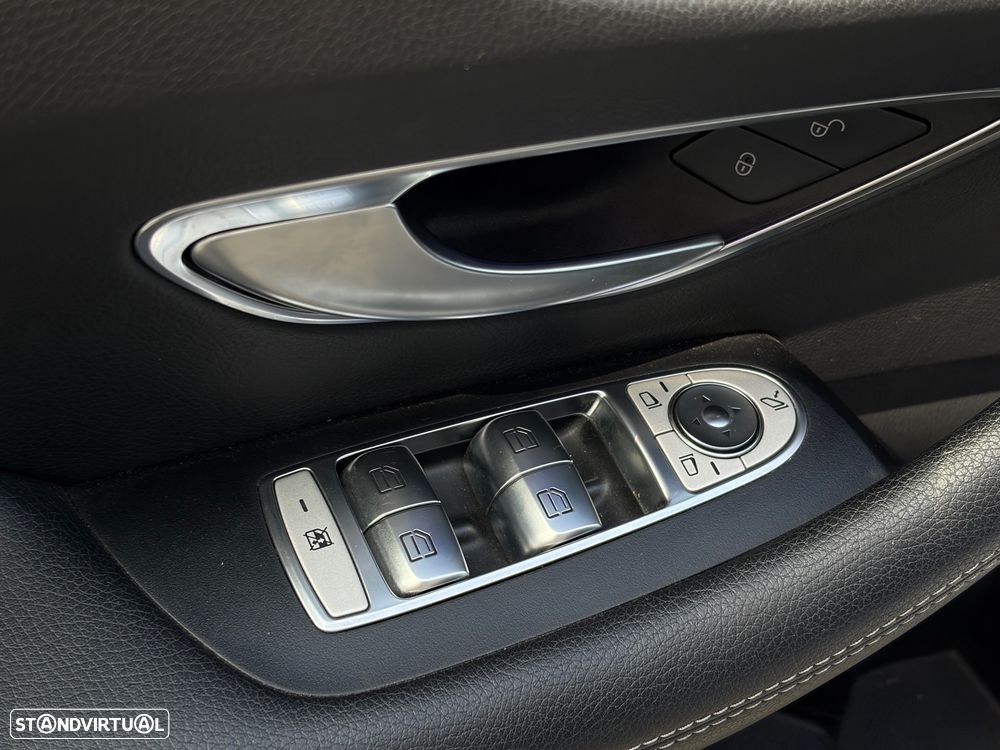 Mercedes-Benz E 220 d Aut. - 28