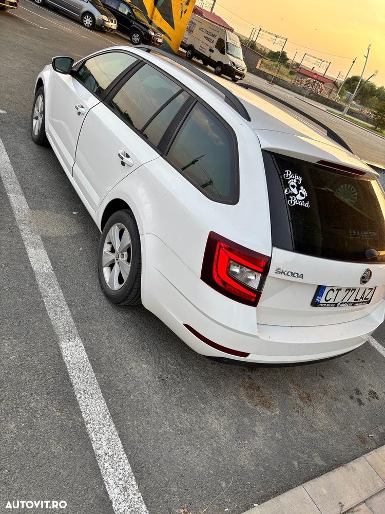 Skoda Octavia 1.6 TDI Style - 4