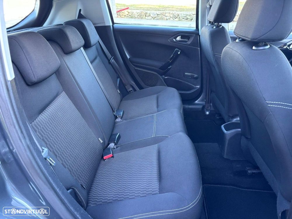 Peugeot 208 1.6 BlueHDi Allure - 15