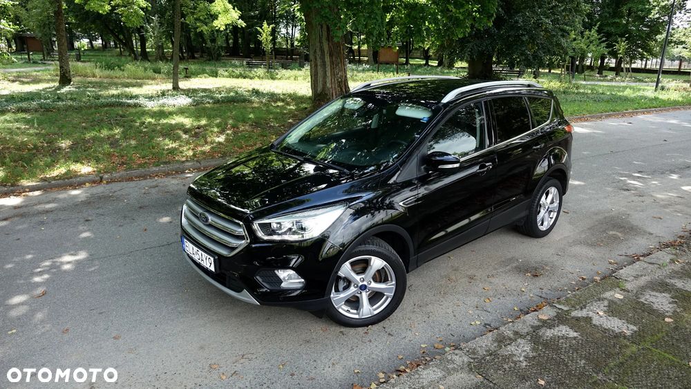 Ford Kuga 1.5 EcoBoost 2x4 Titanium - 1
