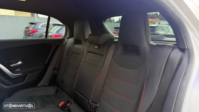 Mercedes-Benz A 250 e AMG Line - 15