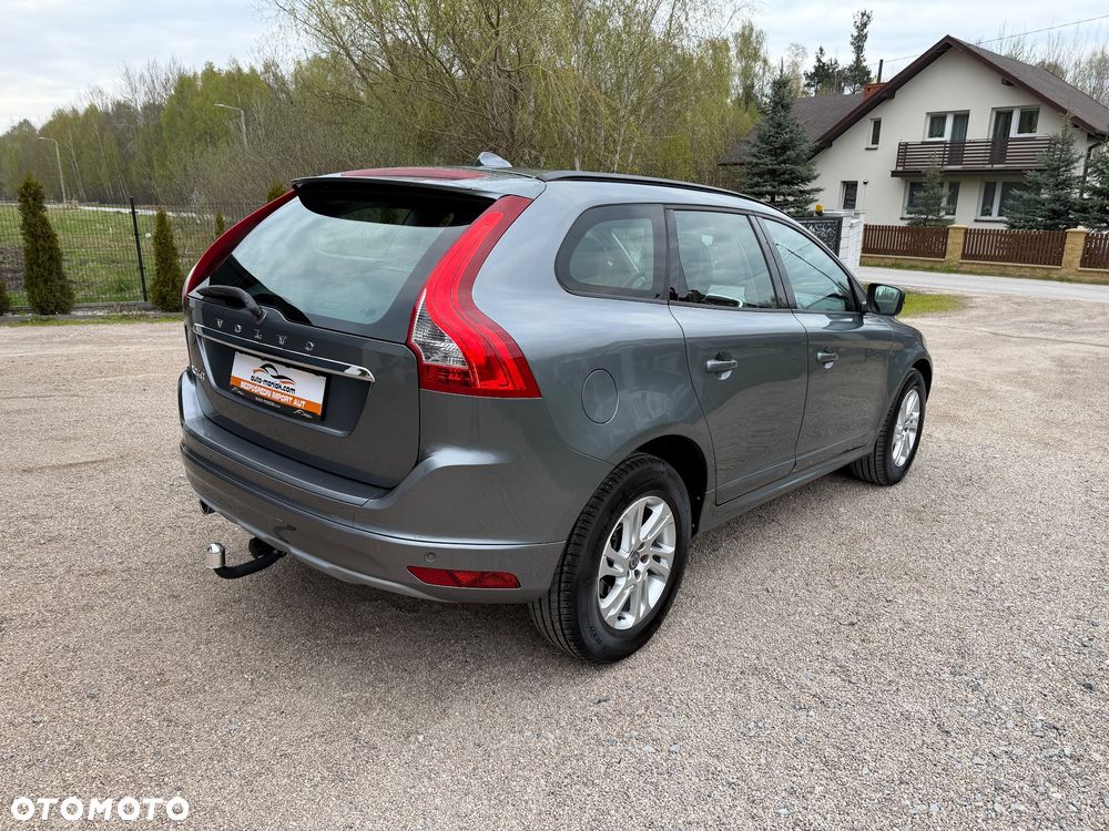 Volvo XC 60 D3 SCR Momentum - 4