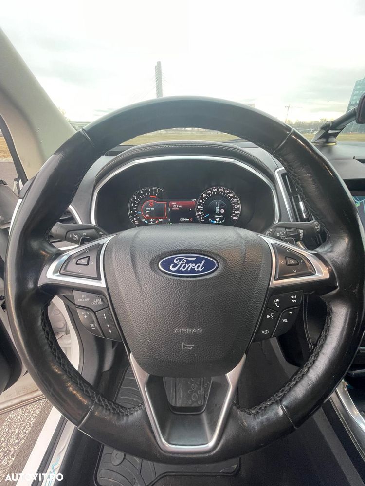 Ford Edge 2.0 TDCi Powershift Vignale - 16