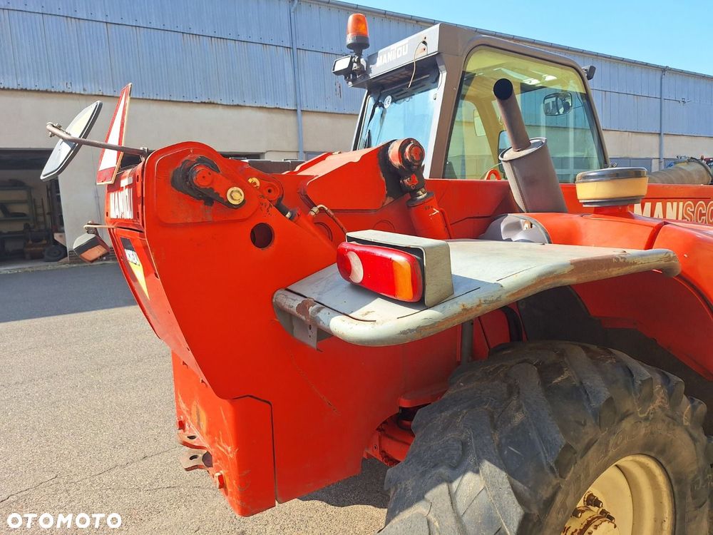 Manitou Mt 835 - 32