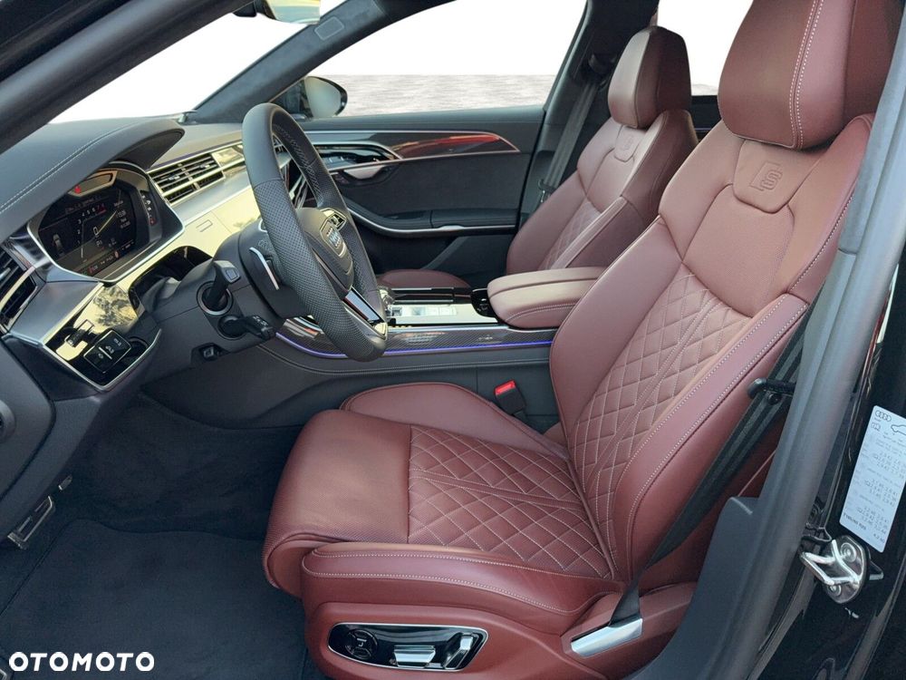 Audi S8 - 10