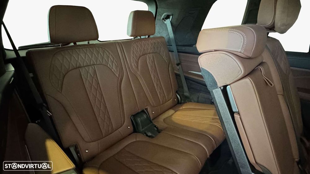 BMW X7 40 d xDrive Pack M - 16