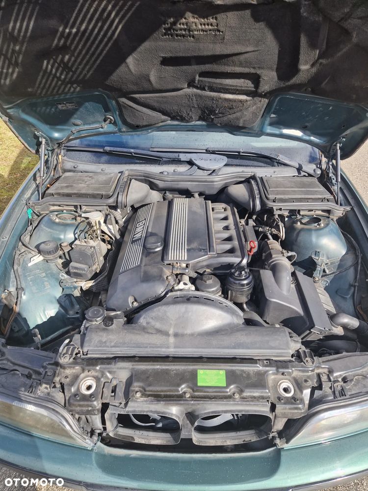 BMW Seria 5 523i - 9