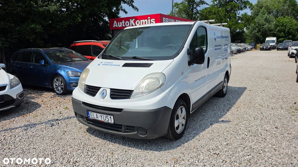Renault TRAFIC - 2