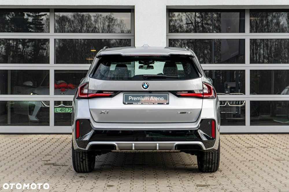 BMW X1 sDrive18i - 10