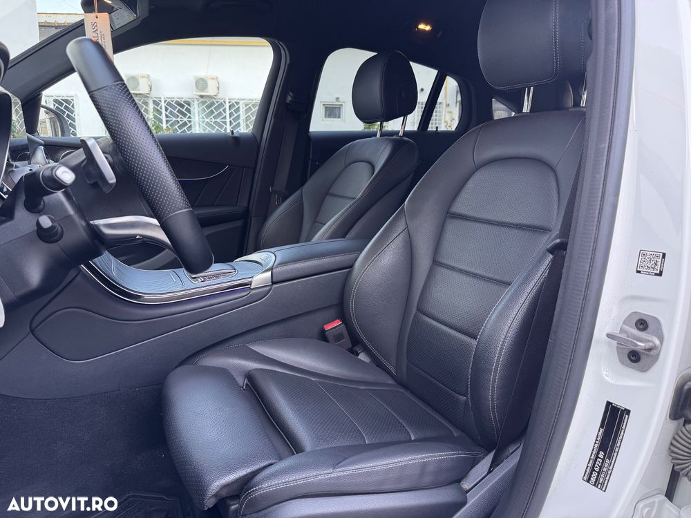 Mercedes-Benz GLC Coupe 300 e 4Matic 9G-TRONIC AMG Line Plus - 6