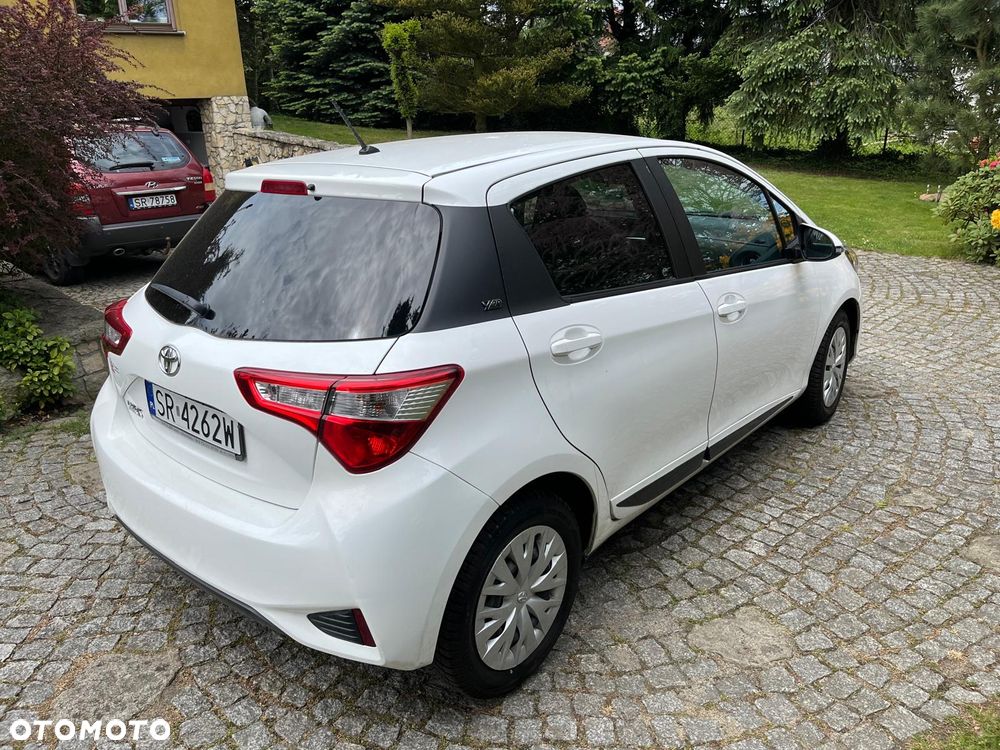 Toyota Yaris - 4