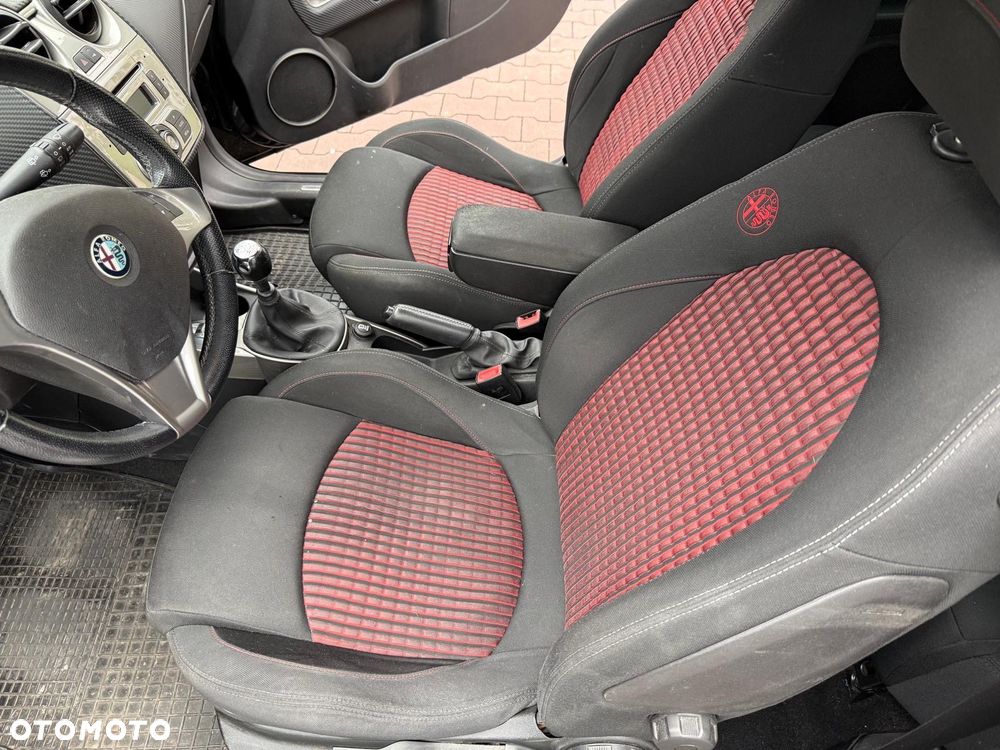 Alfa Romeo Mito 1.4 TB Distinctive - 15