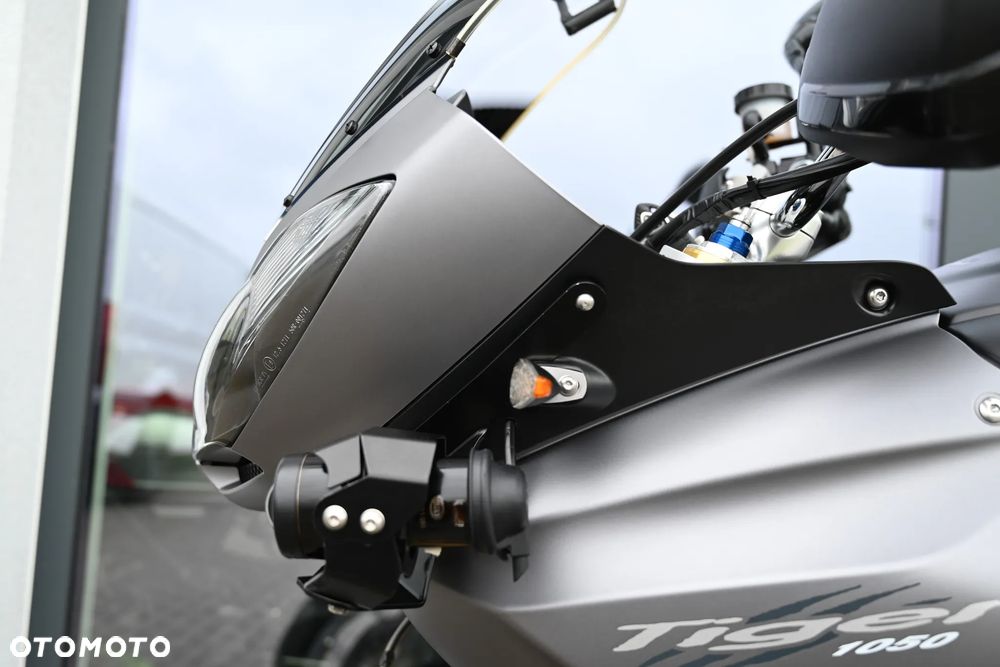 Triumph Tiger - 30
