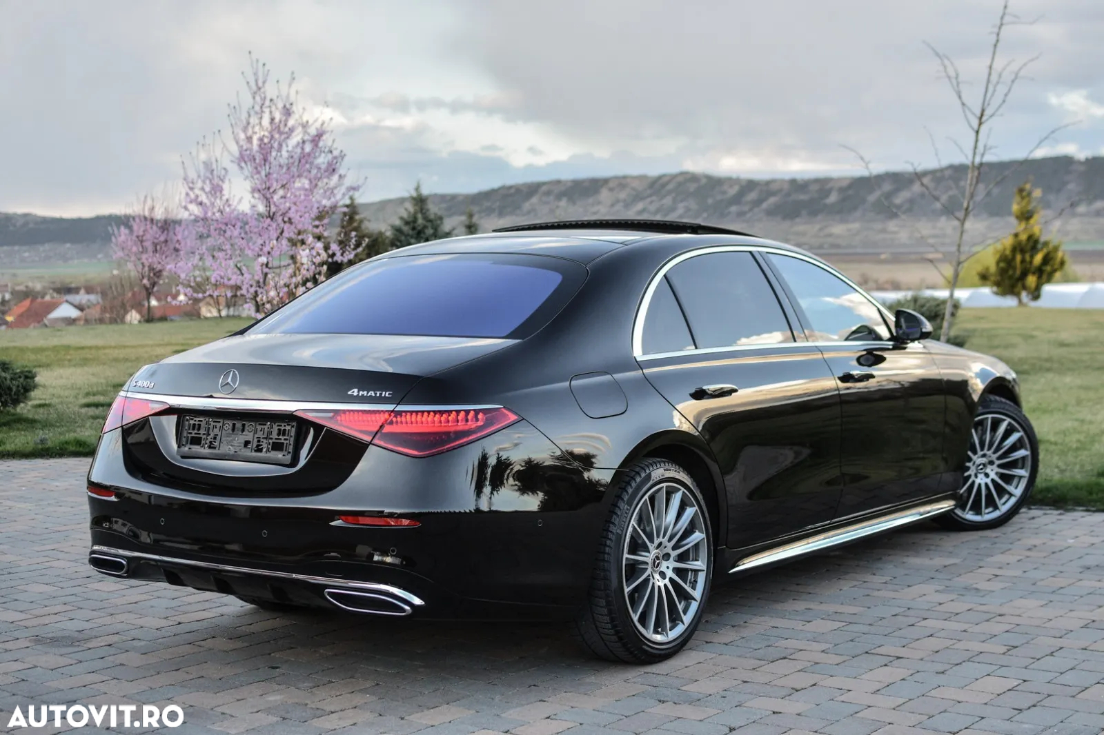 Mercedes-Benz S 400 d 4Matic L 9G-TRONIC - 33