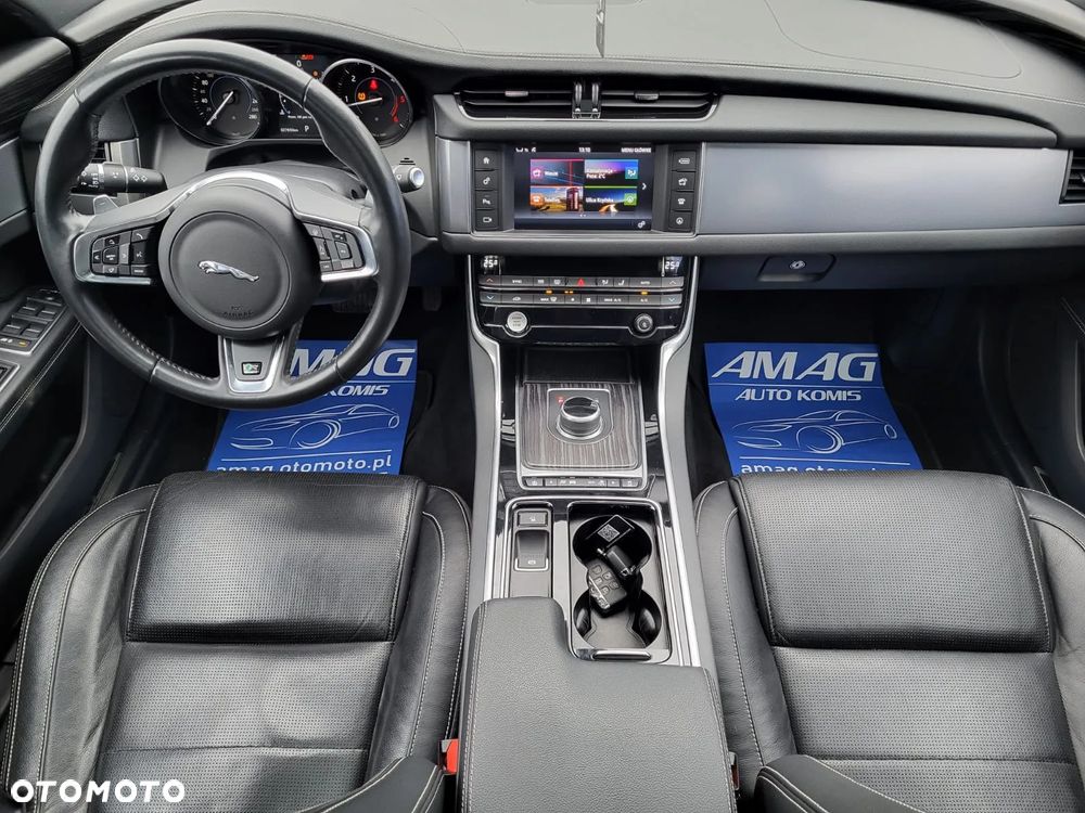 Jaguar XF 2.0 i4D AWD R-Sport - 23