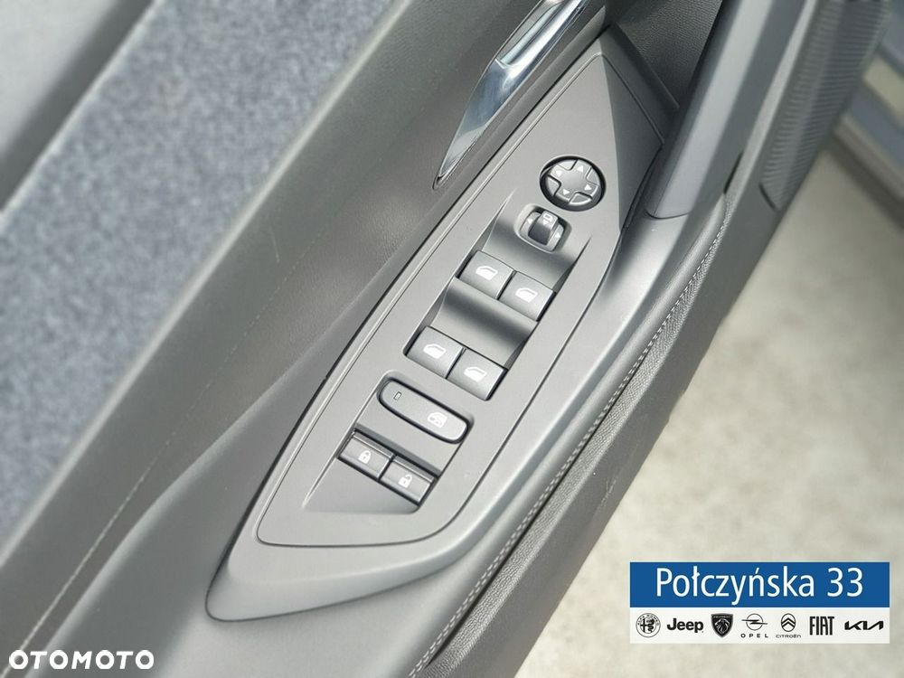 Peugeot 408 - 10