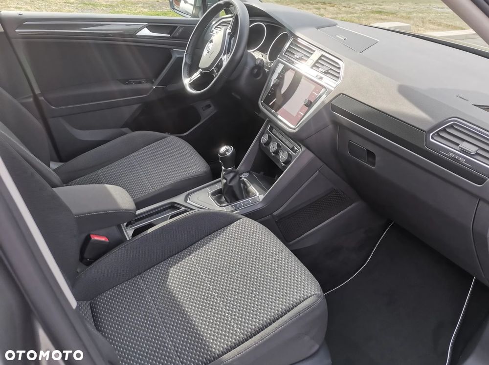 Volkswagen Tiguan - 15