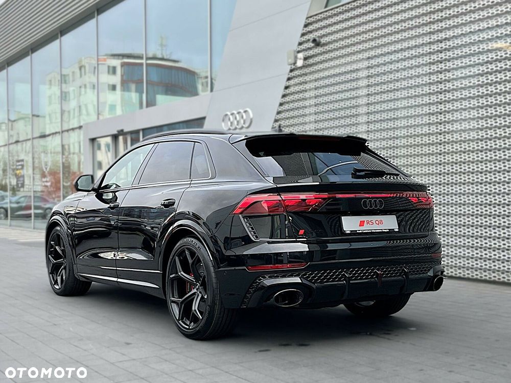 Audi RS Q8 - 4