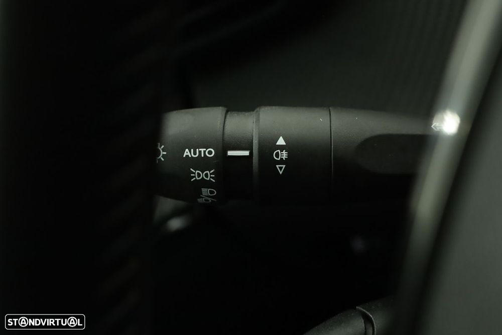 Peugeot e-208 50 kWh Style - 17