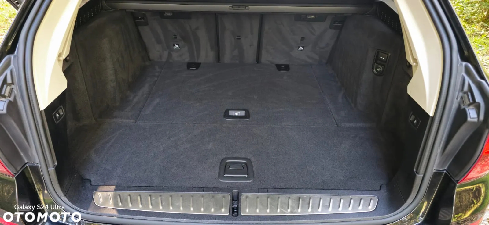 BMW Seria 5 530d xDrive - 32