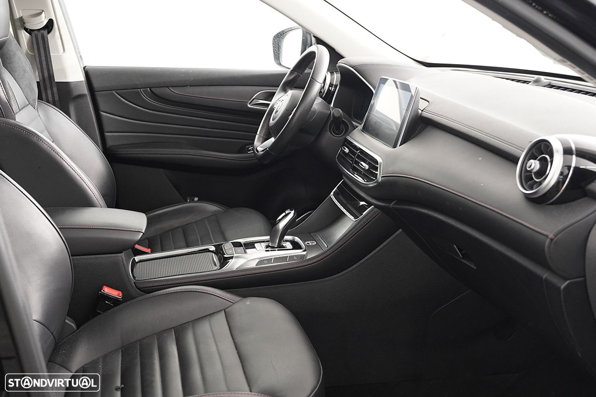MG EHS 1.5 T-GDI Plug-in Hybrid Luxury - 23