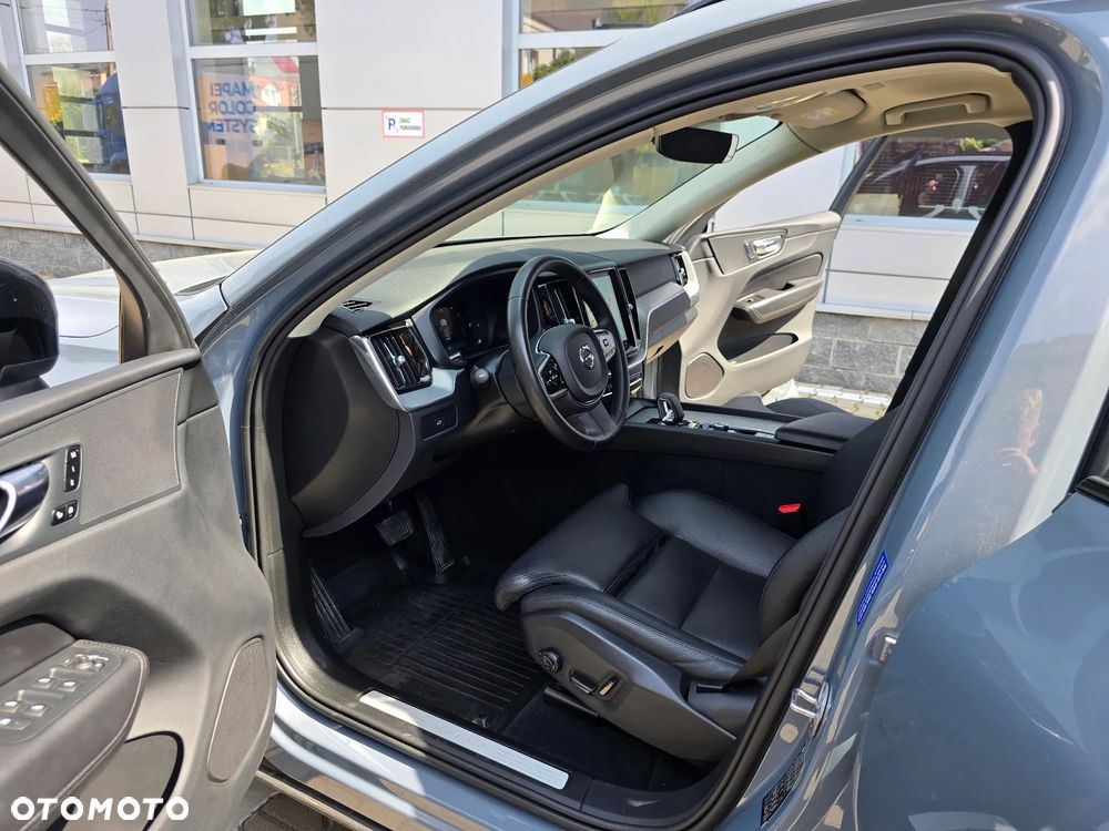 Volvo XC 60 ver-b4-d-plus-dark - 20