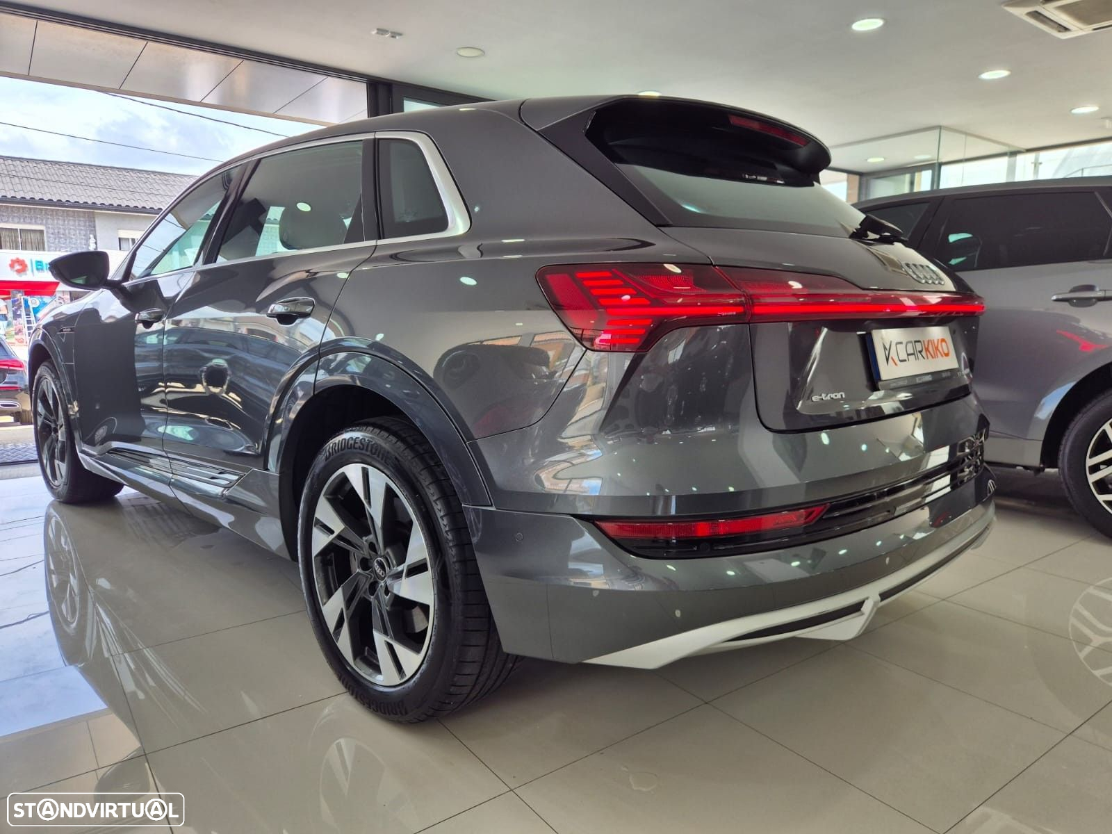 Audi e-tron 55 quattro S line - 4