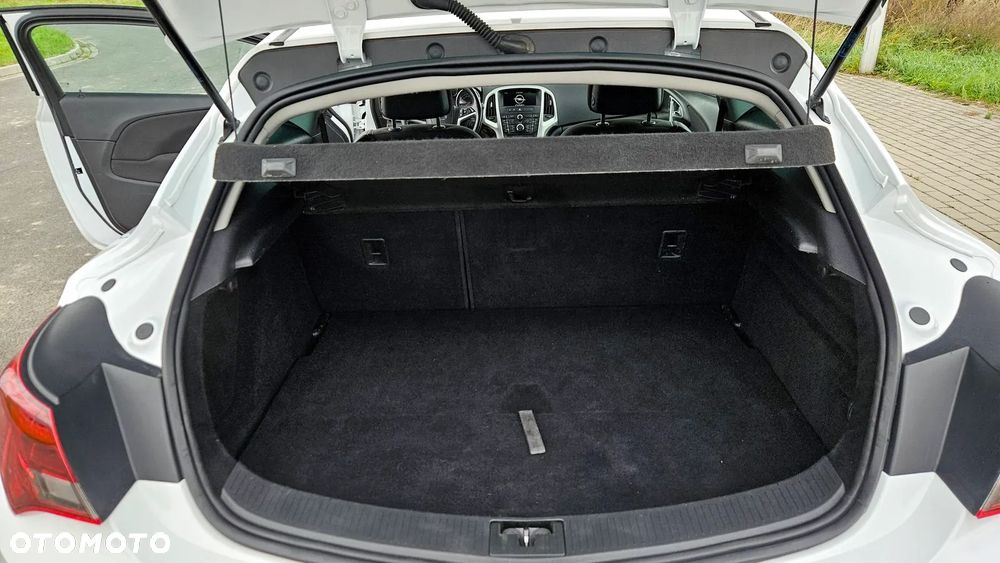 Opel Astra IV GTC 2.0 CDTI Sport S&S - 22