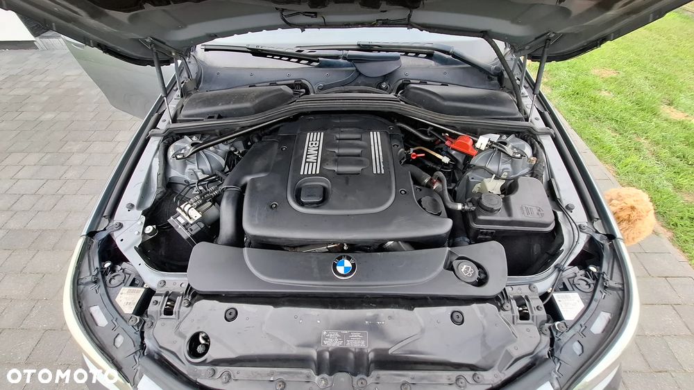 BMW Seria 5 520d - 14