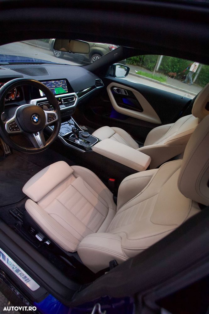 BMW M2 M240i xDrive - 8