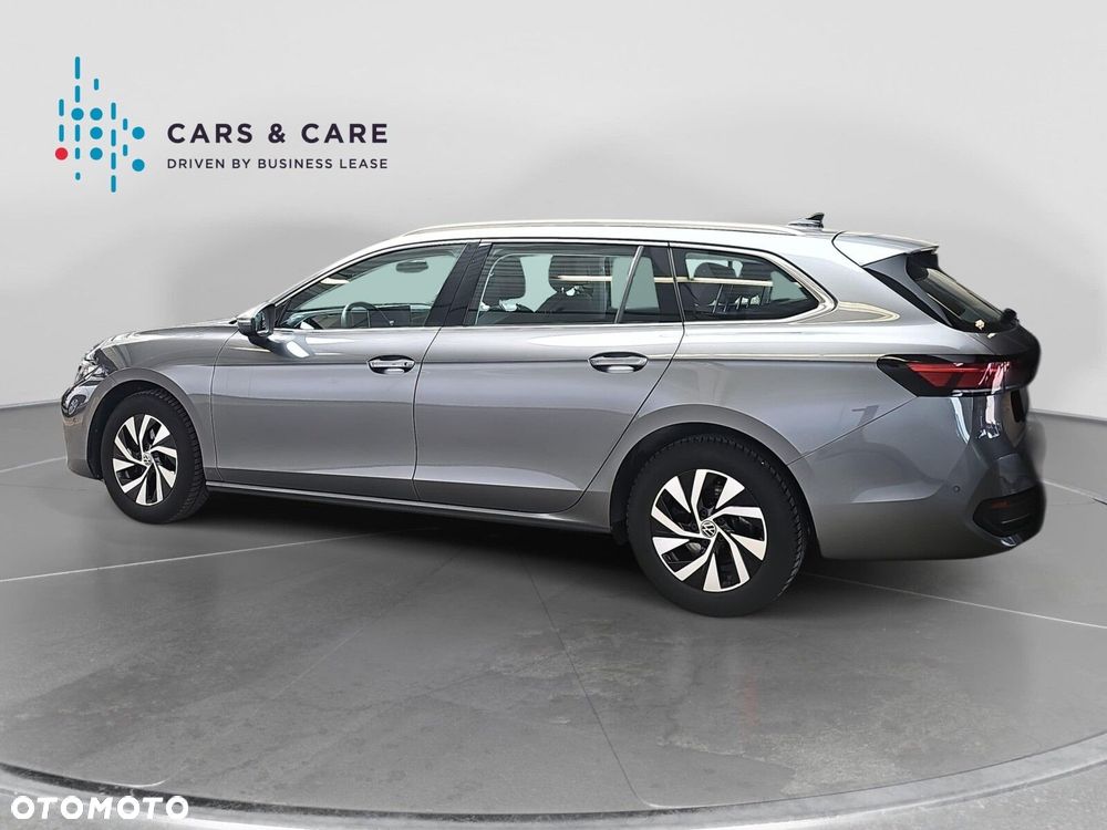 Volkswagen Passat - 26